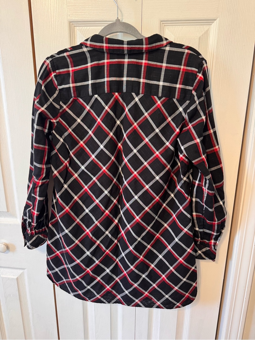 J Jill Woman’s Black Red Plaid Button Down Size Medium- Based on Measurements - Picture 5 of 11